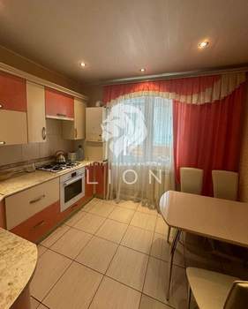 2-к квартира, вторичка, 52м2, 10/10 этаж