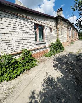 3-к квартира, вторичка, 63м2, 1/1 этаж