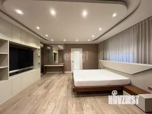 4-к квартира, вторичка, 241м2, 17/17 этаж