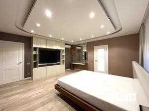 4-к квартира, вторичка, 241м2, 17/17 этаж