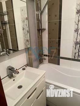 2-к квартира, вторичка, 61м2, 1/5 этаж