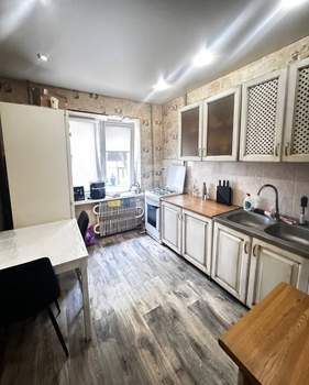 3-к квартира, вторичка, 60м2, 1/9 этаж