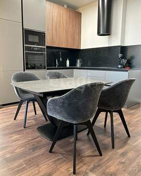 3-к квартира, вторичка, 136м2, 9/9 этаж