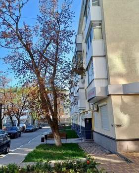 2-к квартира, вторичка, 42м2, 4/5 этаж