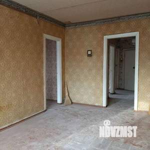 3-к квартира, вторичка, 54м2, 2/2 этаж
