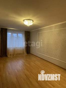 2-к квартира, вторичка, 58м2, 1/10 этаж