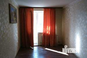 2-к квартира, вторичка, 58м2, 1/4 этаж