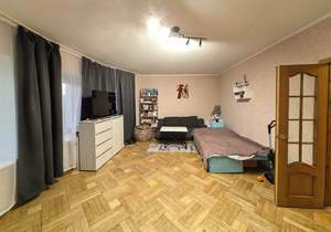 2-к квартира, вторичка, 70м2, 8/9 этаж