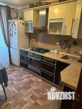 2-к квартира, вторичка, 61м2, 1/5 этаж