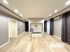 4-к квартира, вторичка, 241м2, 17/17 этаж