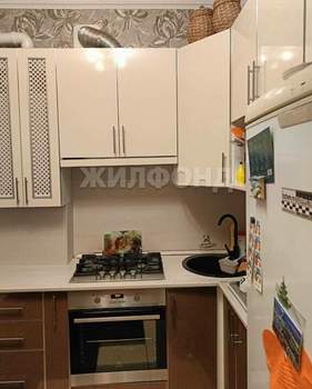 3-к квартира, вторичка, 72м2, 1/3 этаж