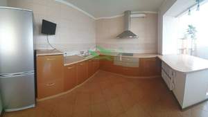 3-к квартира, вторичка, 90м2, 9/10 этаж