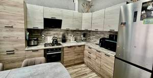 2-к квартира, вторичка, 64м2, 1/4 этаж