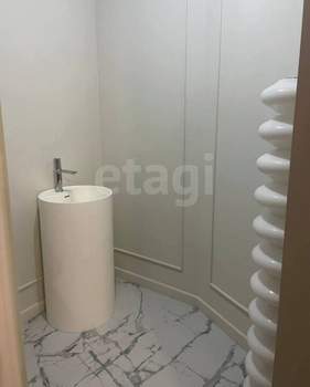 3-к квартира, вторичка, 122м2, 2/9 этаж