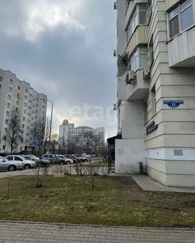 1-к квартира, вторичка, 90м2, 9/15 этаж