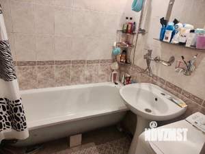 2-к квартира, вторичка, 64м2, 4/10 этаж