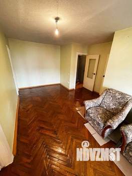 2-к квартира, вторичка, 42м2, 4/4 этаж