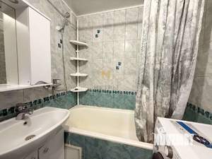 3-к квартира, вторичка, 64м2, 10/10 этаж