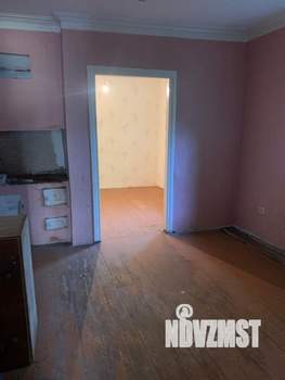 3-к квартира, вторичка, 50м2, 1/1 этаж