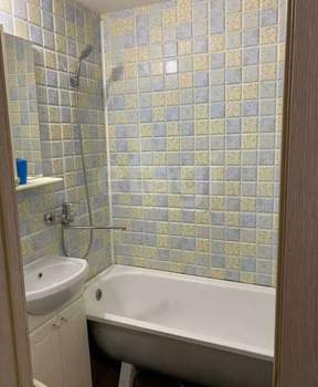 2-к квартира, вторичка, 56м2, 1/5 этаж