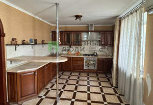 4-к квартира, вторичка, 105м2, 7/7 этаж