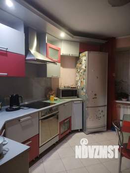 4-к квартира, вторичка, 63м2, 1/15 этаж