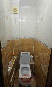 2-к квартира, вторичка, 61м2, 1/9 этаж