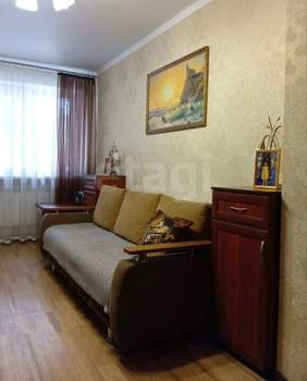 2-к квартира, вторичка, 39м2, 1/4 этаж