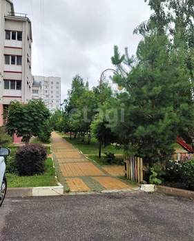 3-к квартира, вторичка, 106м2, 2/4 этаж