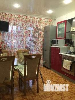 2-к квартира, вторичка, 62м2, 1/10 этаж