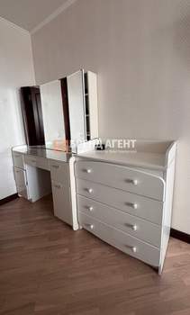 3-к квартира, вторичка, 93м2, 14/14 этаж