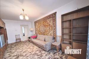 2-к квартира, вторичка, 64м2, 1/10 этаж