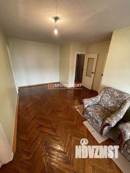 2-к квартира, вторичка, 42м2, 4/4 этаж
