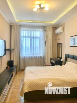 4-к квартира, вторичка, 106м2, 11/19 этаж