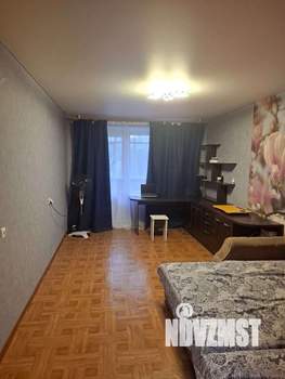 2-к квартира, вторичка, 60м2, 1/10 этаж