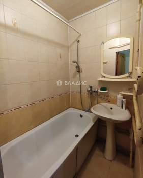 3-к квартира, вторичка, 58м2, 5/5 этаж