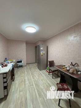 3-к квартира, вторичка, 99м2, 9/16 этаж