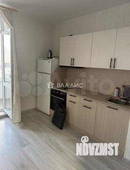 Студия квартира, вторичка, 33м2, 1/10 этаж