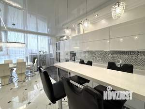 3-к квартира, вторичка, 130м2, 5/17 этаж