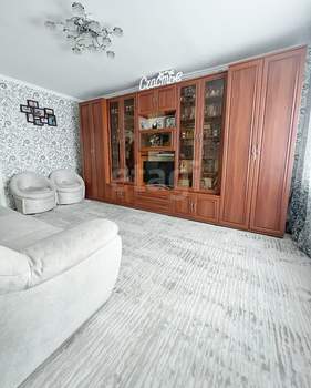 4-к квартира, вторичка, 58м2, 5/5 этаж