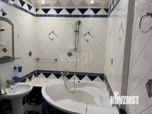 3-к квартира, вторичка, 70м2, 8/10 этаж