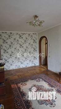 4-к квартира, вторичка, 61м2, 3/5 этаж