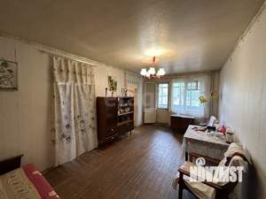 4-к квартира, вторичка, 61м2, 1/5 этаж