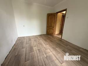 3-к квартира, вторичка, 60м2, 1/10 этаж
