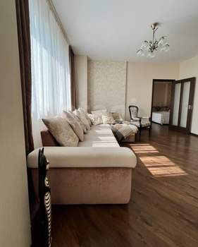 2-к квартира, вторичка, 70м2, 11/15 этаж