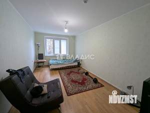 2-к квартира, вторичка, 60м2, 1/10 этаж