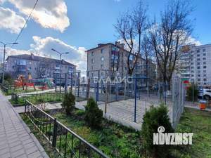 2-к квартира, вторичка, 42м2, 1/5 этаж