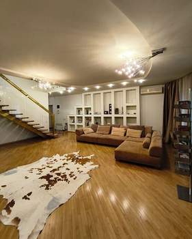 3-к квартира, вторичка, 128м2, 8/9 этаж