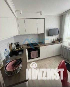 2-к квартира, вторичка, 52м2, 4/10 этаж