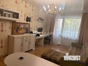 2-к квартира, вторичка, 62м2, 1/10 этаж